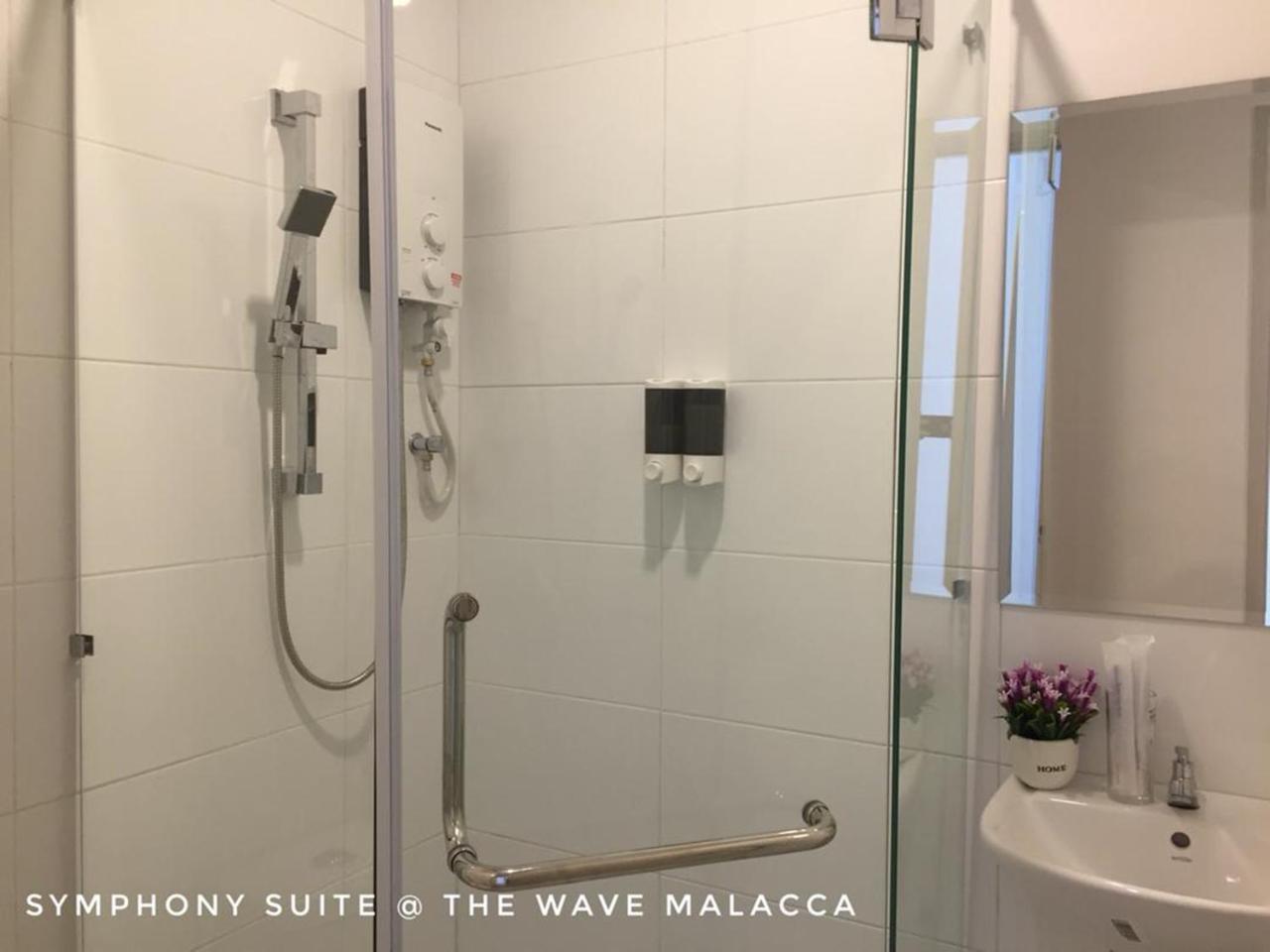 Symphony Suite @ The Wave Malacca Eksteriør billede